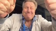 Jan Boskamp viert feest na recordzege Feyenoord op Ajax: ‘Niet normaal!’