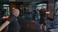 Peter gaat tot het gaatje in de gym