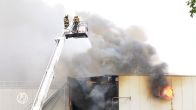 Grote brand bij distributiecentrum in Oss: 'Moeilijk te blussen'