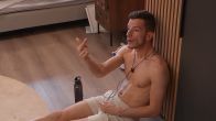 Rick krijgt grijze haren van 'naar wijf' Wendy