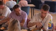 Robert anticipeert bommetje: 'Wendy kan d'r kwek niet houden'