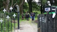 Man mogelijk gegijzeld en mishandelend in vervallen villa in Laren