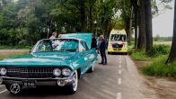 Fietser (89) overleden na botsing tegen oldtimer in Vlierden