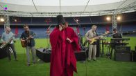 DI-RECT speelt waanzinnige jiveversie van Wastelands op de middenstip van De Kuip!