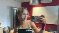 Emma Kok zingt het Wilhelmus op de TT in Assen