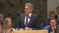 Premier Dick Schoof verwijst met zijn eerste woorden naar hardloopster Sifan Hassan