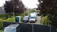 Groot onderzoek in woning in Delden, zwarte schermen rondom huis