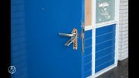 Stelletje breekt in bij voetbalkantine om te frituren en te vernielen