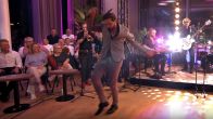 Bouke & The Elvis Matters band zetten geweldige show neer in reclamebreak De Oranjezomer