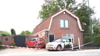 Ravage in Kaatsheuvel: minderjarige botst tegen woning