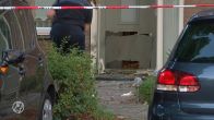 Voordeur aan diggelen na explosie bij woning in Venlo, verdachte op de vlucht