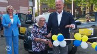 Door AutoMaatje kan Thiena (100) naar bloemschikken en schilderen