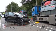 Zwaargewonde bij frontale botsing Tilburg, mogelijk ook kind gewond