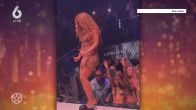 Shakira zet optreden stop omdat fans onder haar jurk filmen
