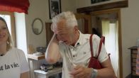 Martien helemaal emotioneel na bezoek oude buurvrouw