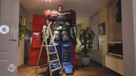 Is het Optimus Prime of Lonneke? Cosplayer uitgenodigd voor officiële première
