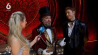 Eline de Ruig spreekt Carlo Boszhard meteen na première Moulin Rouge!