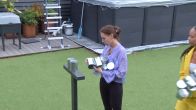 Celine heeft het spel he-le-maal door!