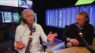 Arie live met een mop over een stinkend zaakje bij de Buma Awards