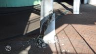 Viaduct Den Haag afgesloten na botsing auto tegen steunpilaar
