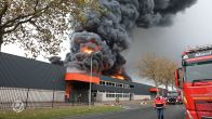 Veel rookontwikkeling bij zeer grote brand Roosendaal