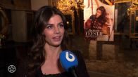Elise Schaap schittert op de cover van JAN's kersteditie