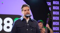 Nick live met kerst klassieker Have Yourself A Merry Little Christmas