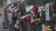 Steeds meer bloemen gebracht bij herdenkingsplek Tarwekamp