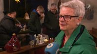 Na overlijden van Rinus (79) ontdekt zijn zus enorme kerstverrassing op zijn zolder