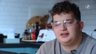 Vuurwerkslachtoffer Willem kan alleen nog maar lichten zien
