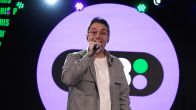 Christiaan Bauer zingt nieuwe Smulschijf Hoe Heet Dat Liedje live!