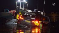 Automobilist knalt op veerpont in Aalst