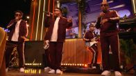 The Tribute-winnaar Treasure sluit uitzending De Oranjezondag af met '24K Magic'