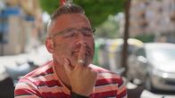 Spanningen bij de notaris: Evelyne en Randel wachten op witte rook