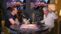 Dries Roelvink over optredens op gekke plekken