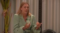 Esther en Amber praten discussie uit... of toch niet?