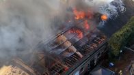 Zeer grote brand in centrum van Nuland, rook al vanaf A59 te zien