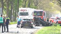 Ernstig ongeval op N224 in Ede, auto slaat over de kop