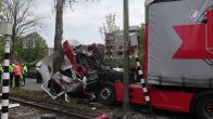 Drie gewonden door botsing tussen vrachtwagen en tram in Den Haag