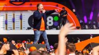 Jeroen van Zelst laat iedereen meezingen op 538 Koningsdag!