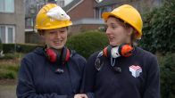 Oeps: zaag zit vast in het hout!
