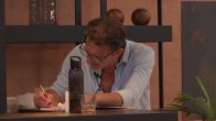 Robert is een en al oor!