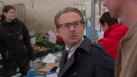 Onderhandelen op de markt valt niet mee voor Glenn en Orlando