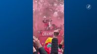 Nederlandse Liverpool-fans vieren daar huldiging van Engelse club