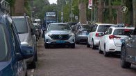 Hoge kosten, dalende inkomsten, overvolle markt en stijgende concurrentiedruk: taxichauffeurs staken