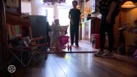 Dochtertje Lola Brood herkent opa Herman