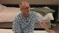 ''Maar er is dus geen vrouw in het leven?''