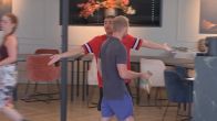 De spanningen lopen op in de loods