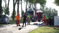 Automobilist zwaargewond na aanrijding met vrachtwagen in Blijham