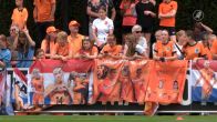 Zo werden de Oranje Leeuwinnen uitgezwaaid